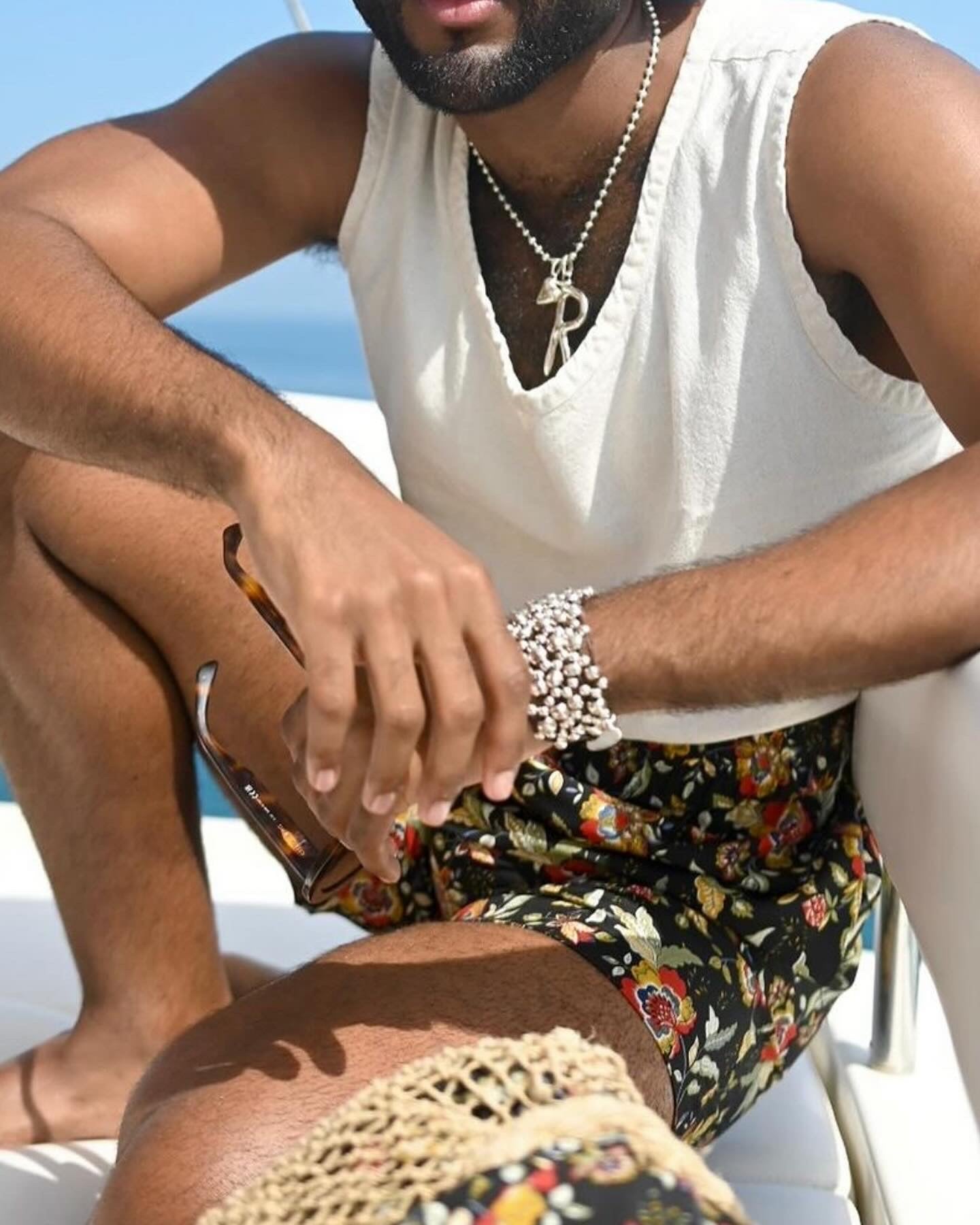 high end fashion resort wear sustainable fashion tulum fashion moda de alta gama ropa de resort moda sostenible moda fashion vestidos de fiesta elegantes marcas de moda kimono moderno ropa de lino linen clothing fashionista packing list for beach vacation lightweight travel pants women's beach essentials list beach trip packing list beach checklist beachwear brands