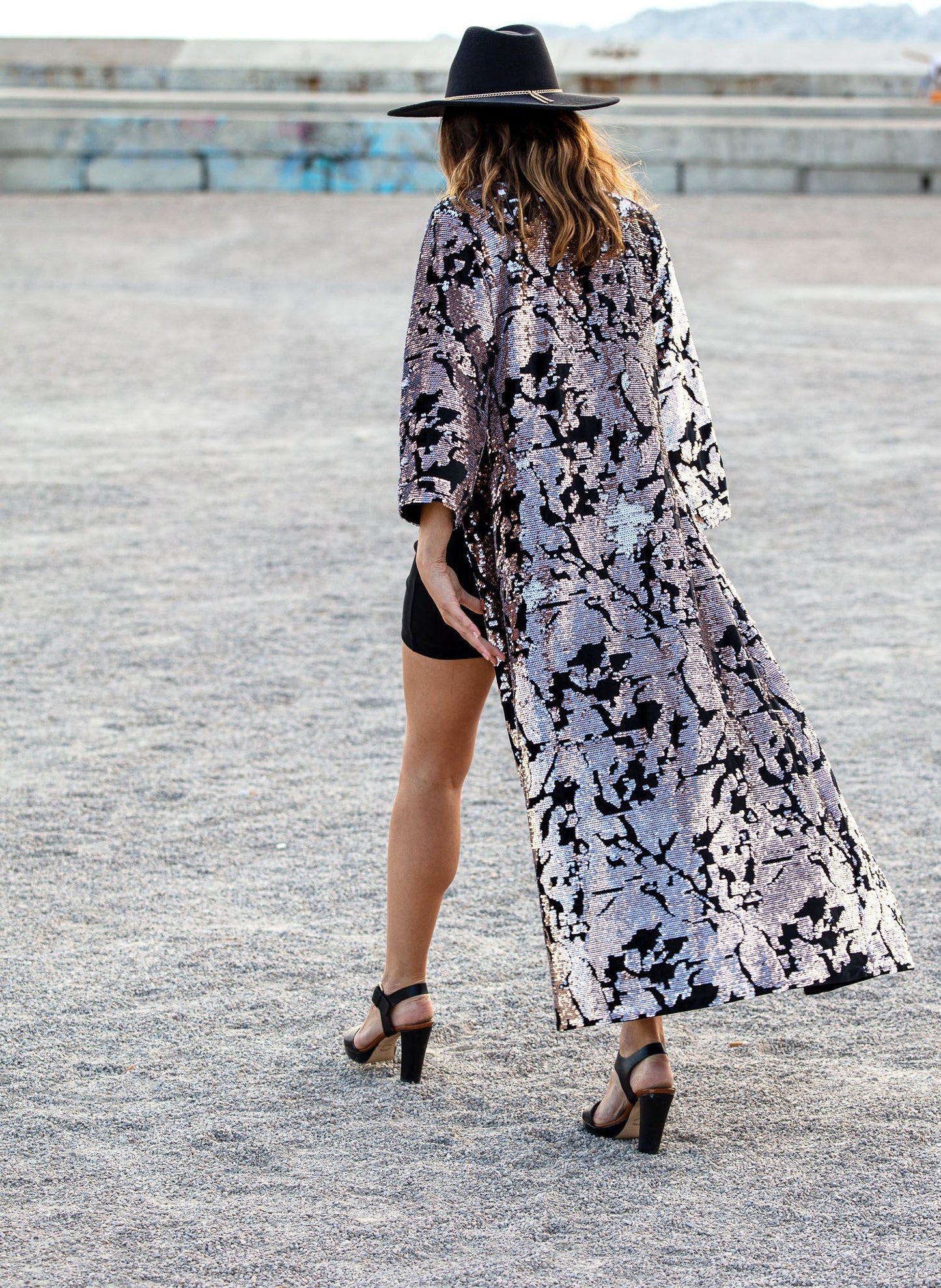 White and Gold Sequin Velvet Kimono